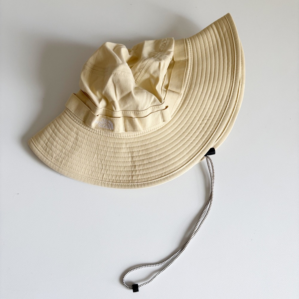 The North Face Unisex Class V Beige Wide Brim Hiking Sun Bucket Hat Gorpcore S-M